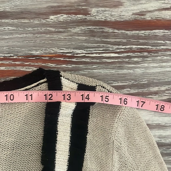 Superdown Bobbie v neck sweater in light grey multi - Picture 7 of 8